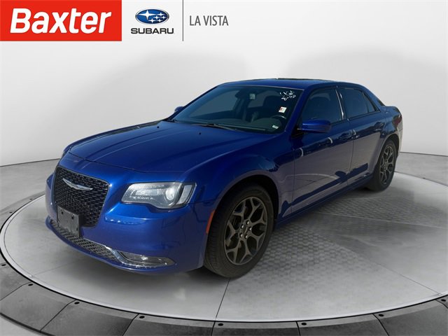 2018 Chrysler 300 photo 9