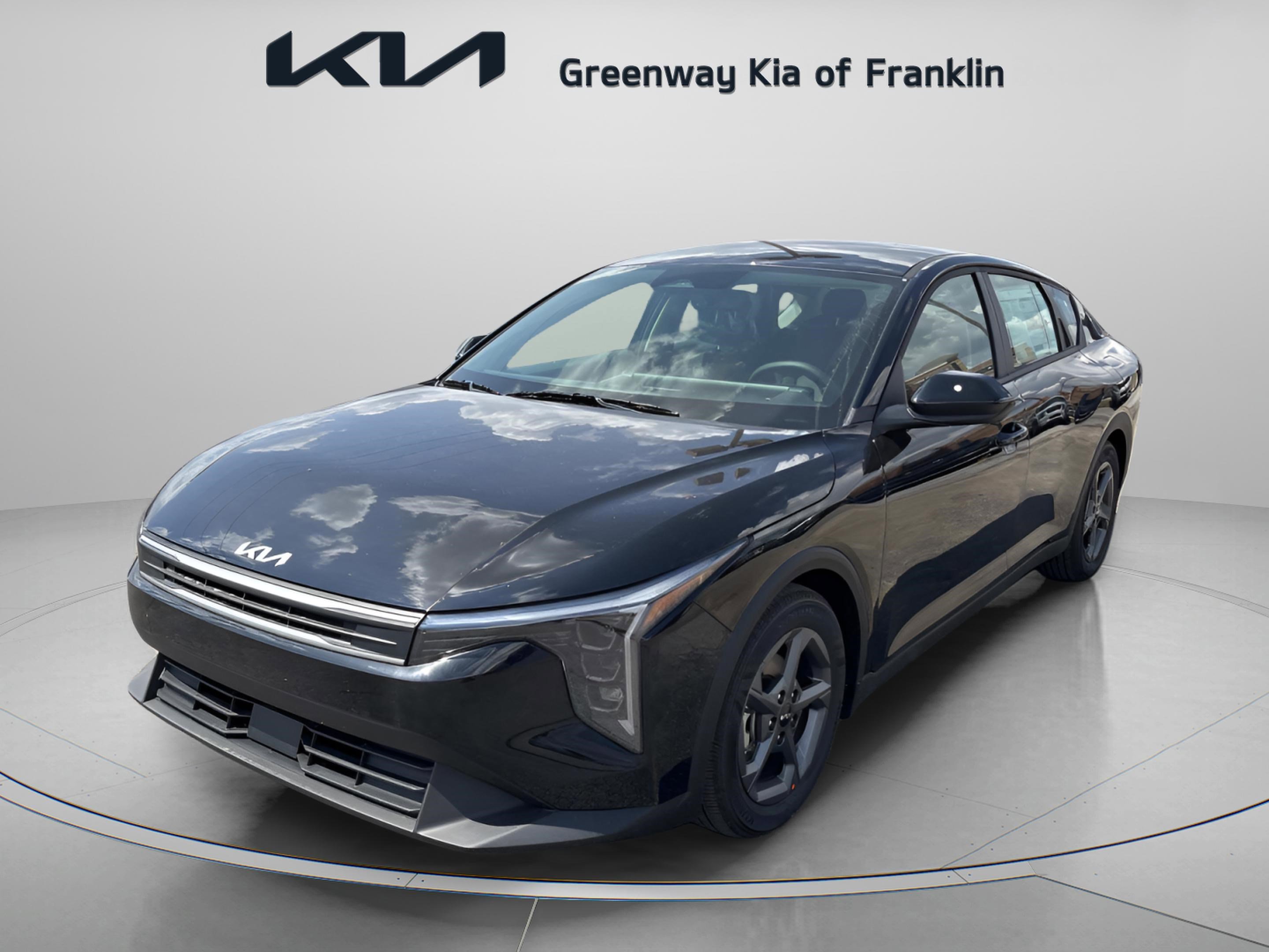 2025 Kia K4 LXS photo 2