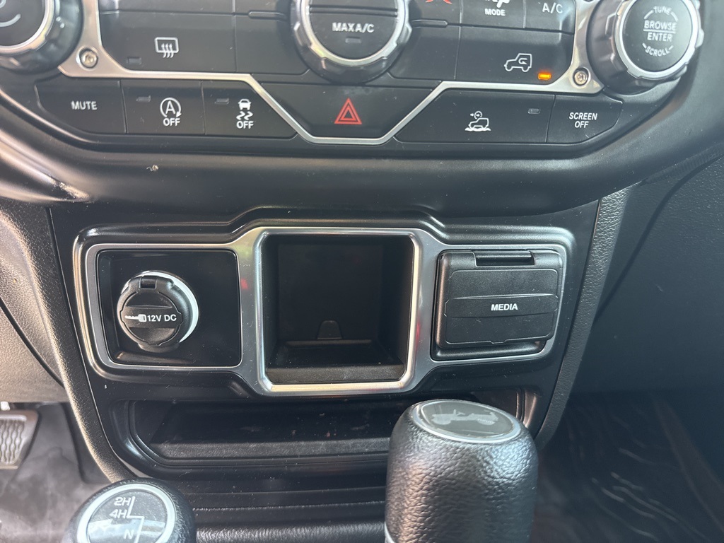 2022 Jeep Wrangler Unlimited Sport Willys photo 28