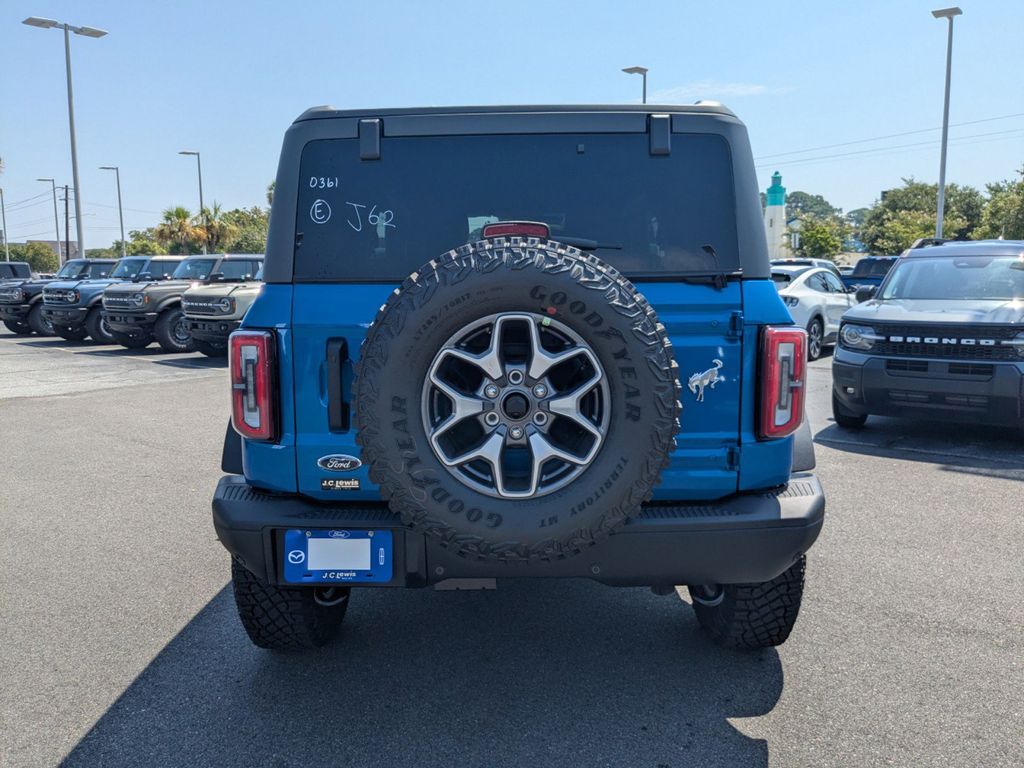2025 Ford Bronco Badlands photo 4