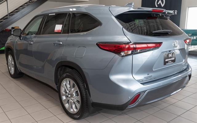 2021 Toyota Highlander Limited photo 16