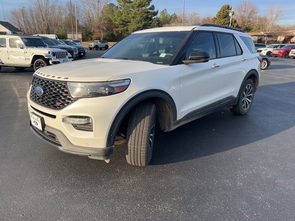 2020 Ford Explorer ST photo 4