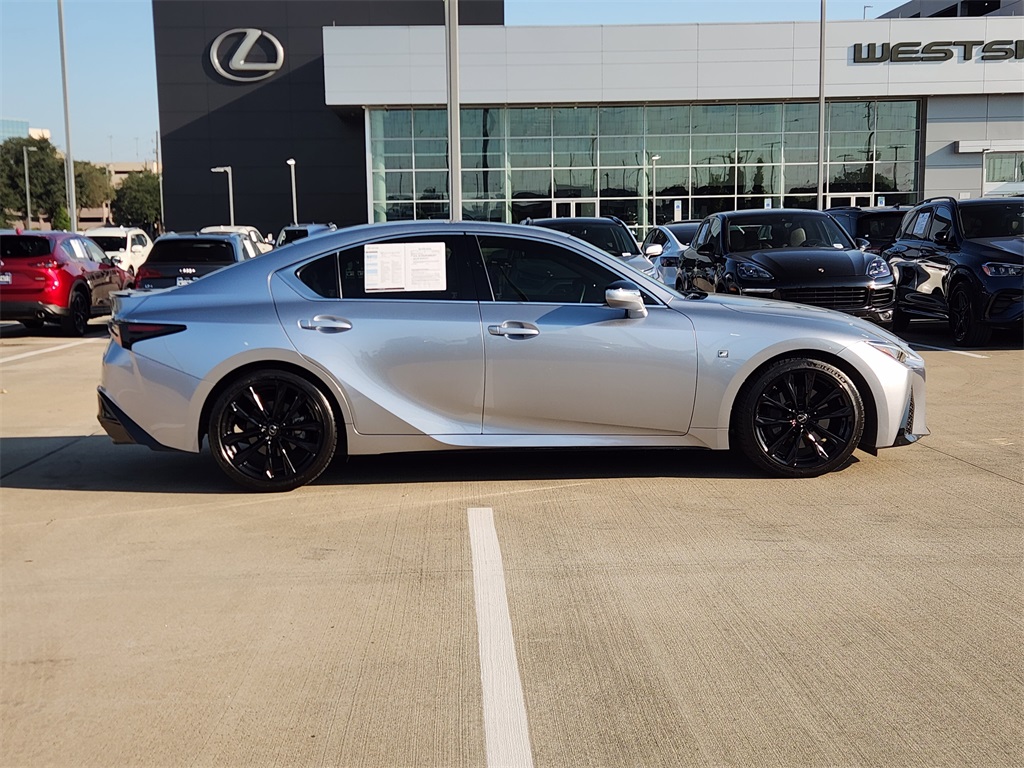 2021 Lexus IS 350 F SPORT photo 4
