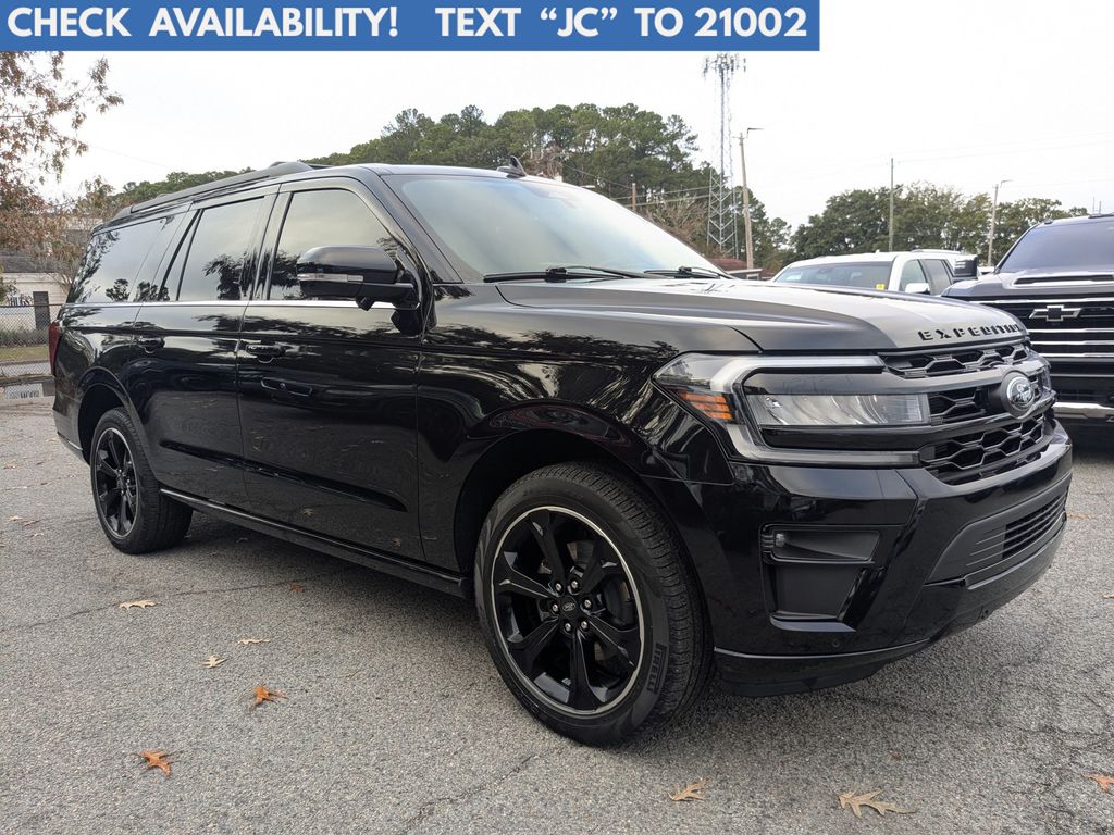 2024 Ford Expedition Limited's photo