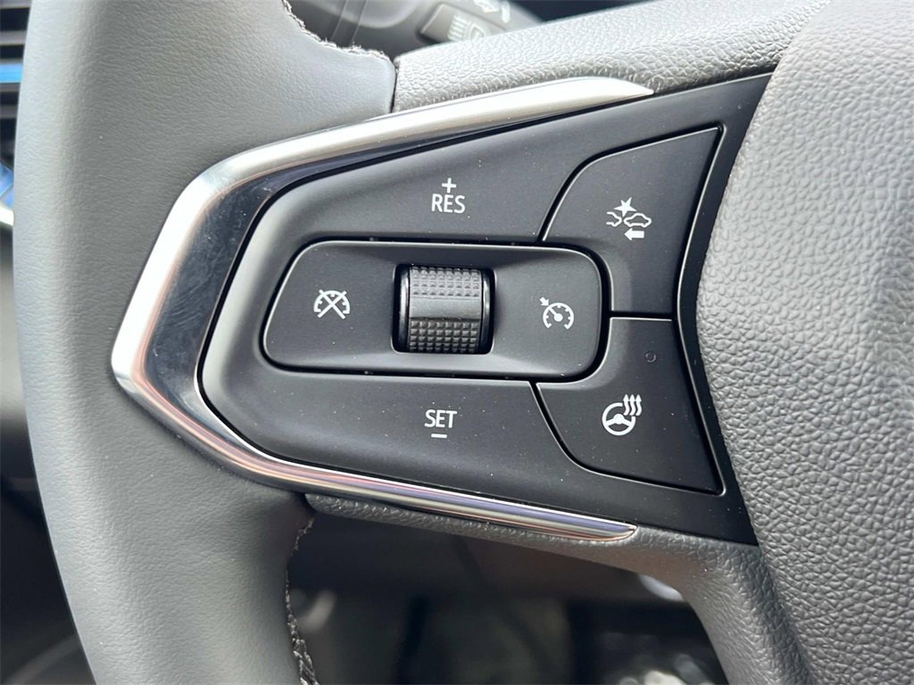 2025 Chevrolet Trax LT photo 19