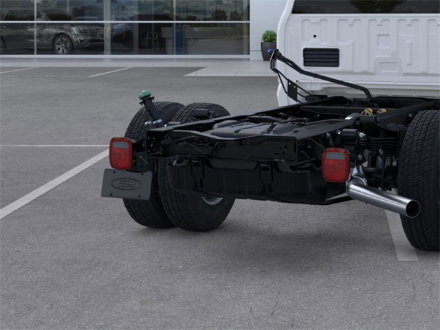 2025 Ford F-350 photo 18