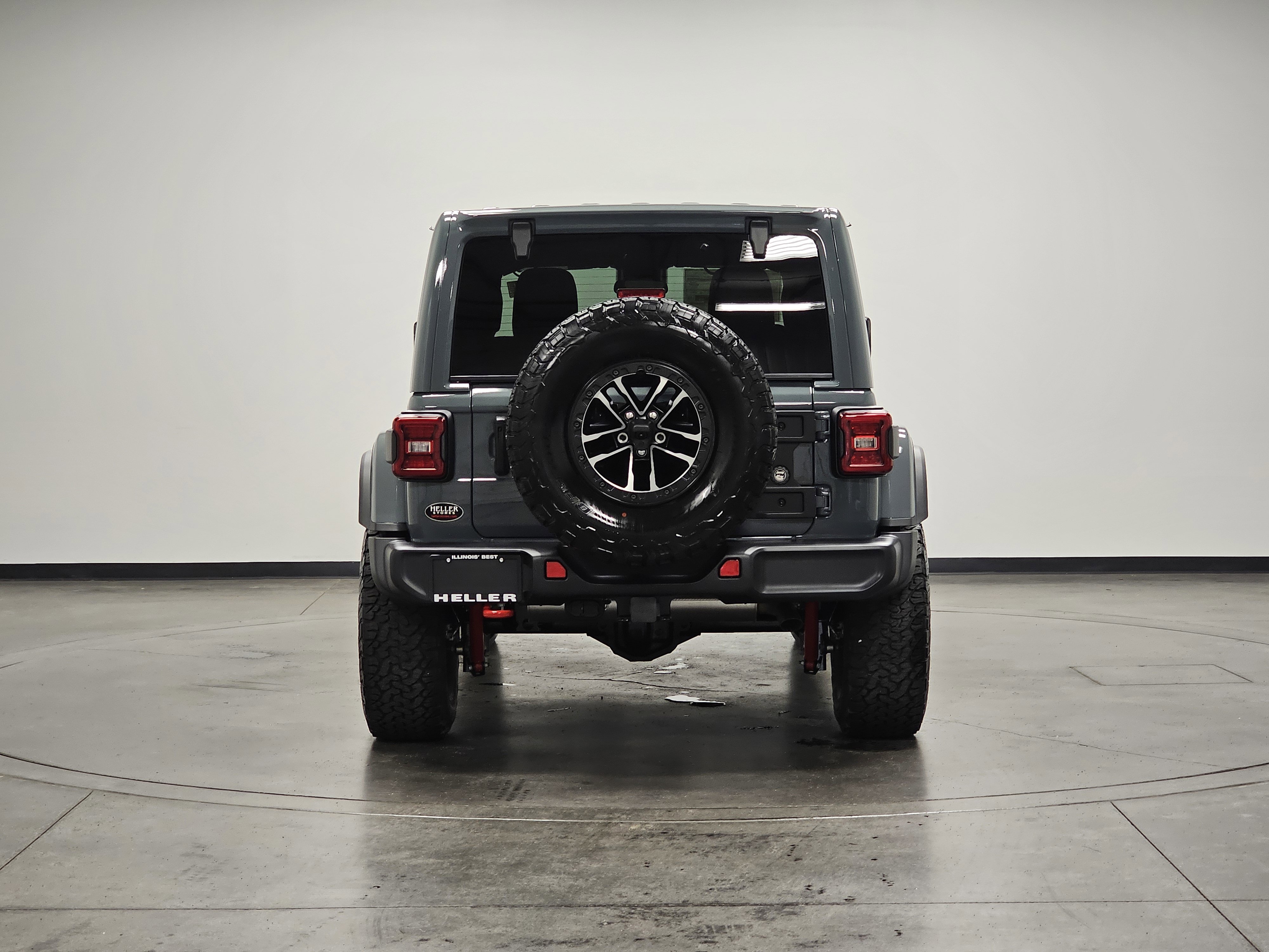 2025 Jeep Wrangler Rubicon photo 2
