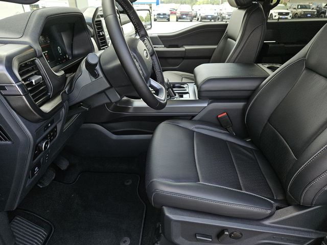 2025 Ford F-150 Lariat photo 21