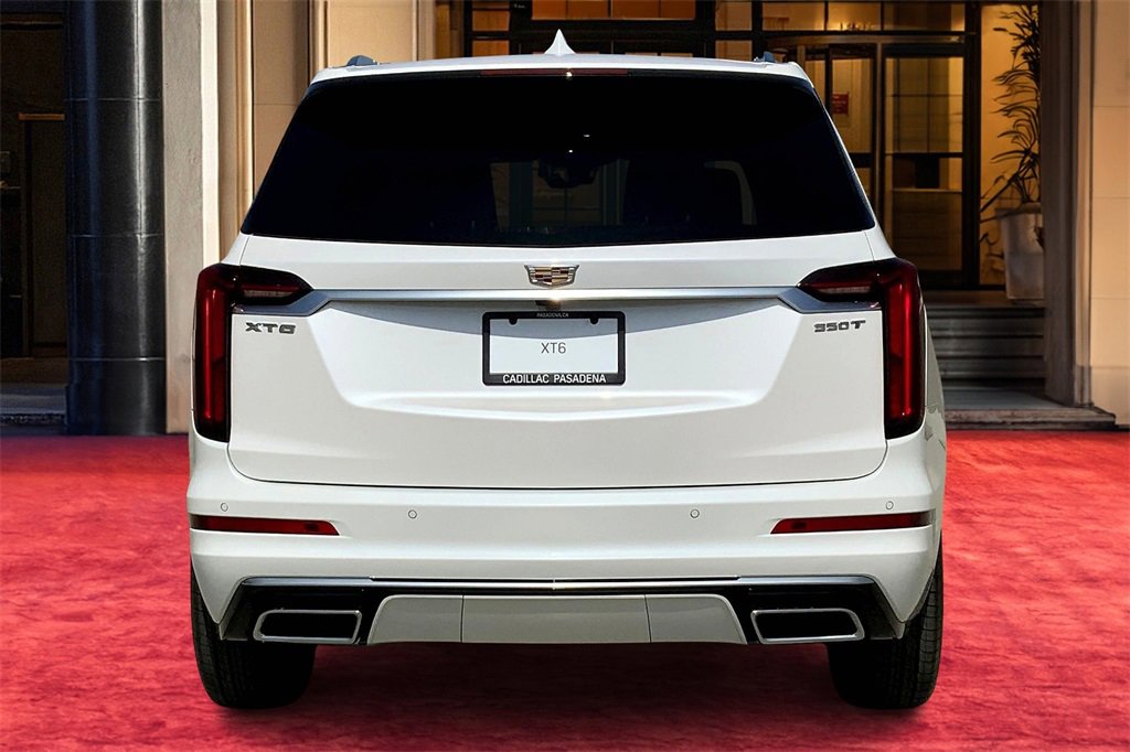2025 Cadillac XT6 Luxury photo 5