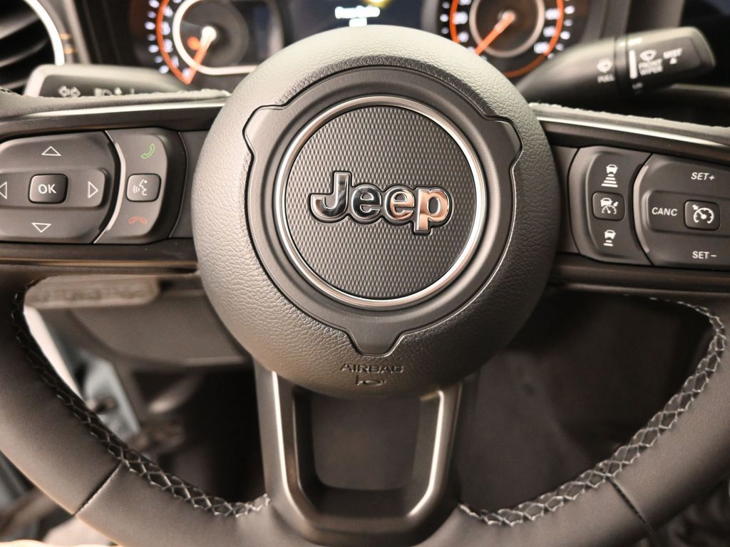2025 Jeep Gladiator Sport photo 12
