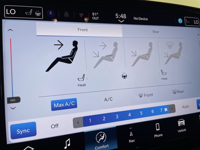 2025 Chrysler Pacifica photo 30