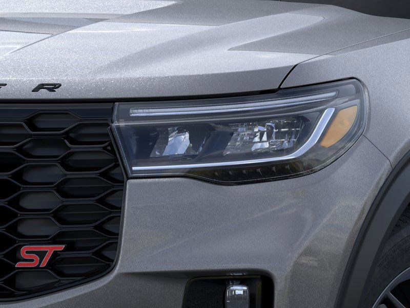 2025 Ford Explorer ST photo 17