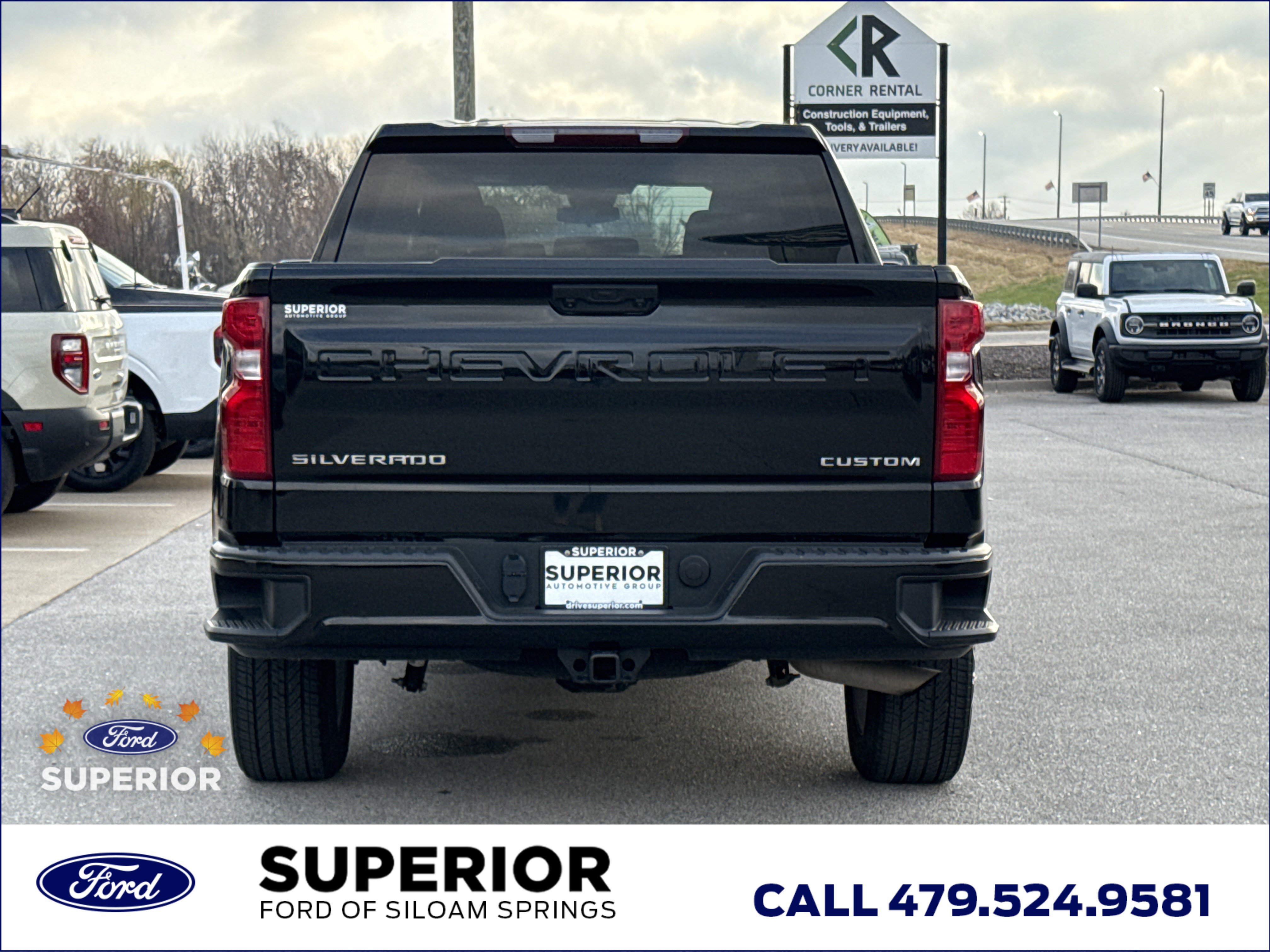 2024 Chevrolet Silverado 1500 Custom photo 3