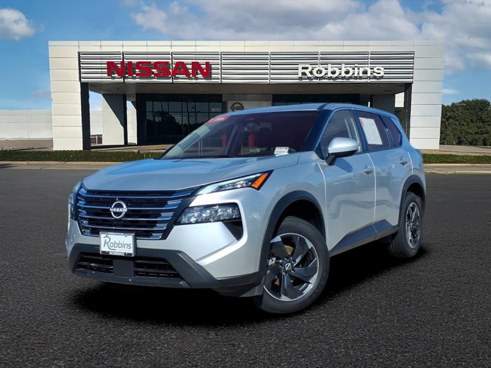 2024 Nissan Rogue SV Silver at Robbins Nissan