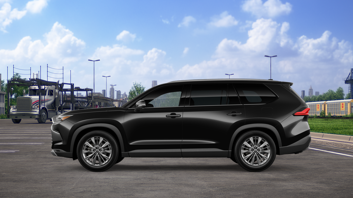 2026 Toyota Grand Highlander Platinum AWD photo 4