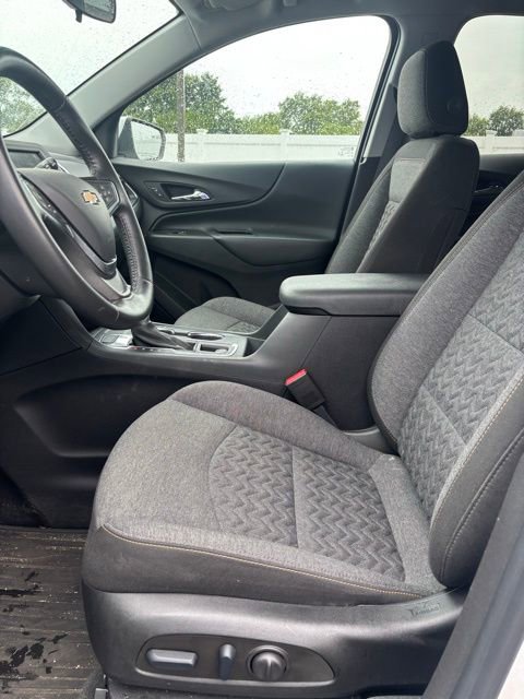 2022 Chevrolet Equinox LT photo 10