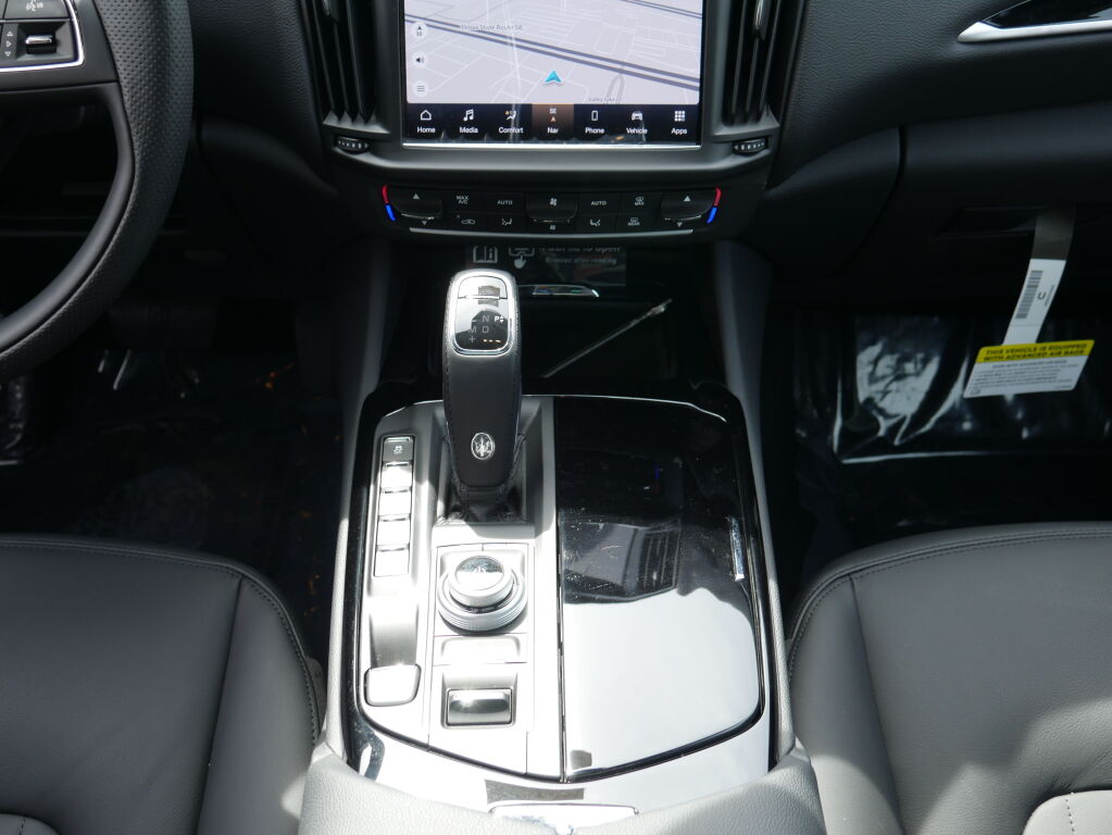 2023 Maserati Levante GT photo 19