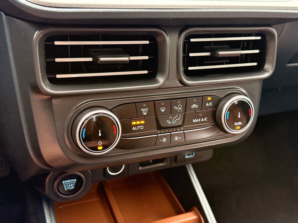 2023 Ford Maverick Lariat photo 18