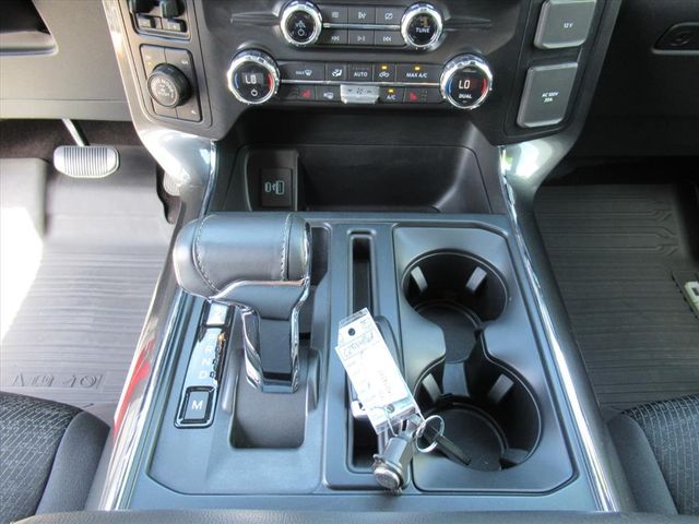 2021 Ford F-150 XLT photo 25