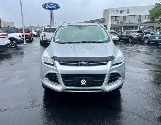 2016 Ford Escape Titanium photo 2