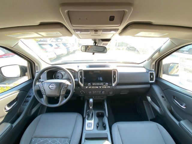 2026 Nissan Frontier SV photo 6