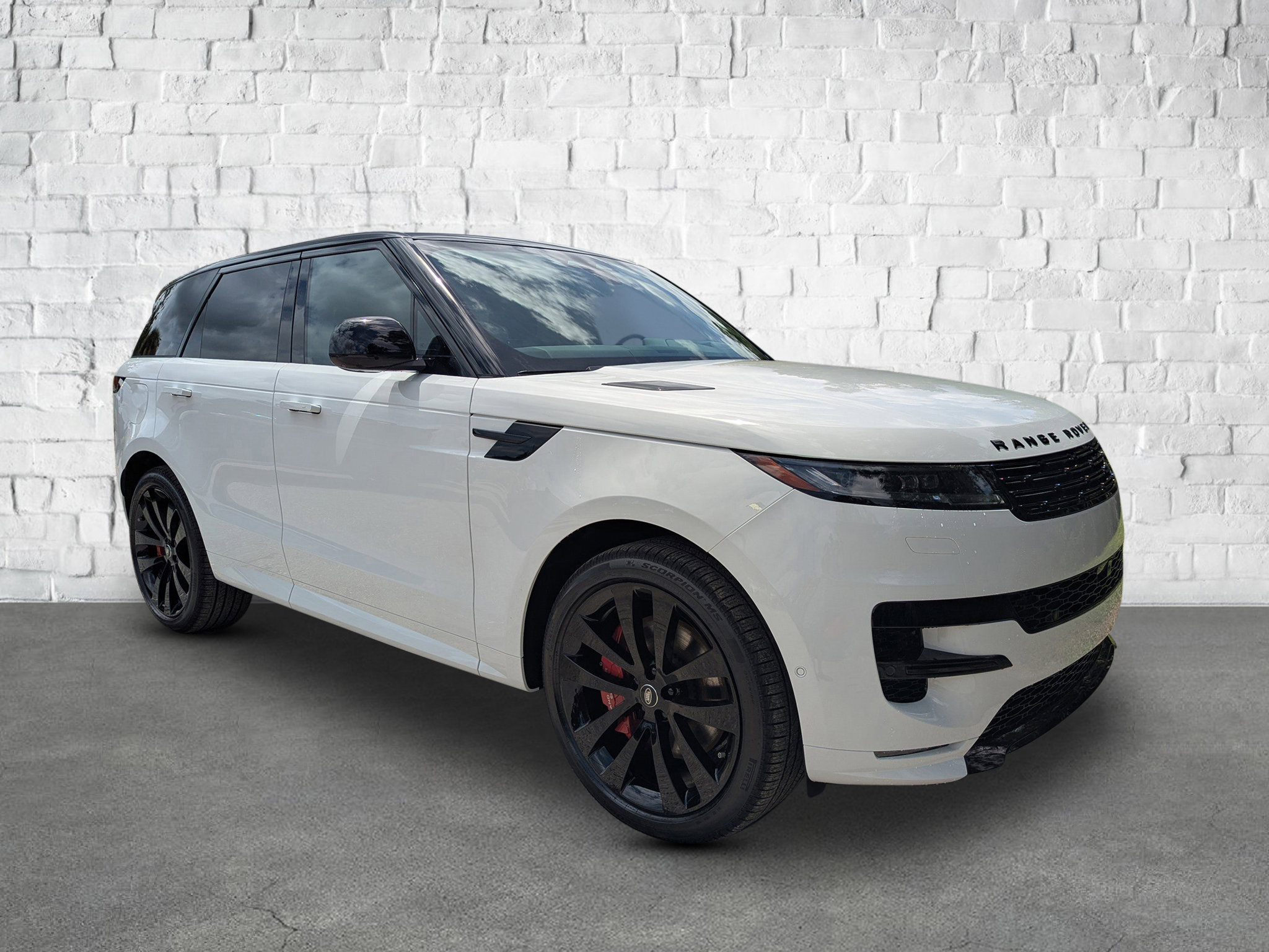 2025 Land Rover Range Rover Sport SE photo 7