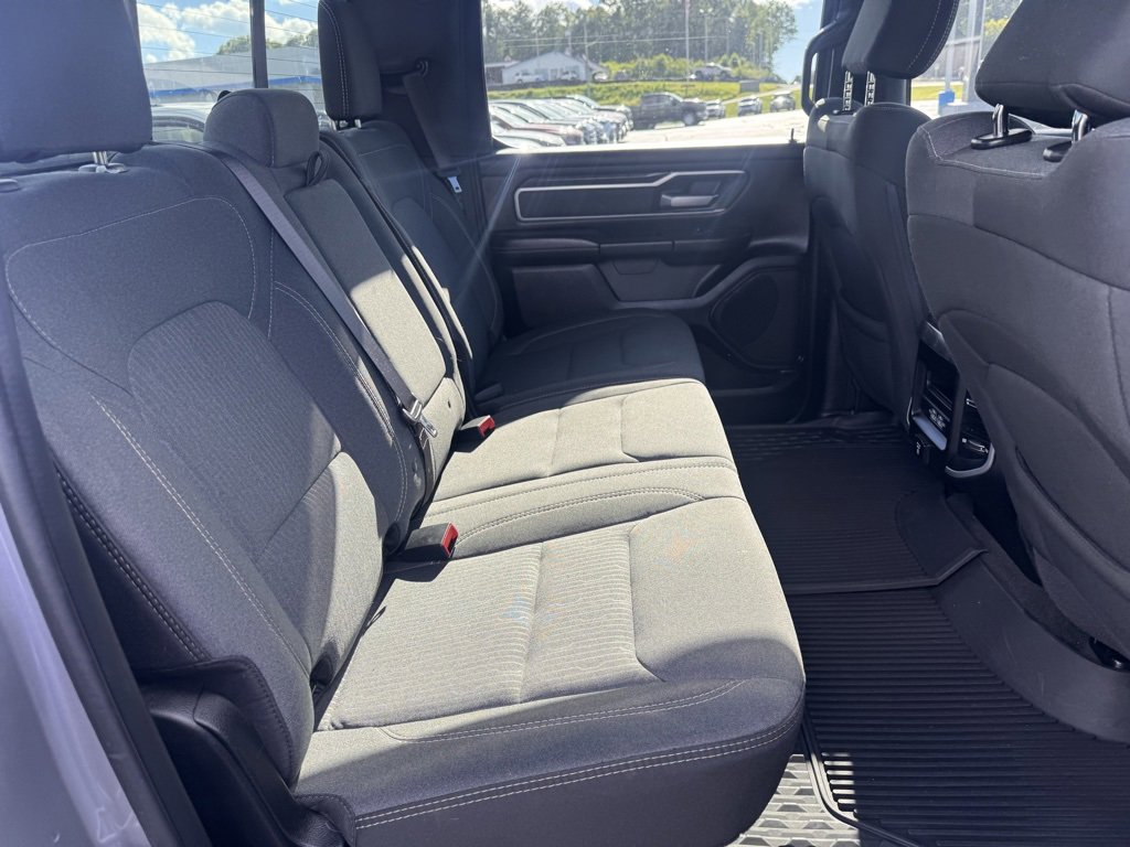 2021 Ram 1500 Big Horn photo 24