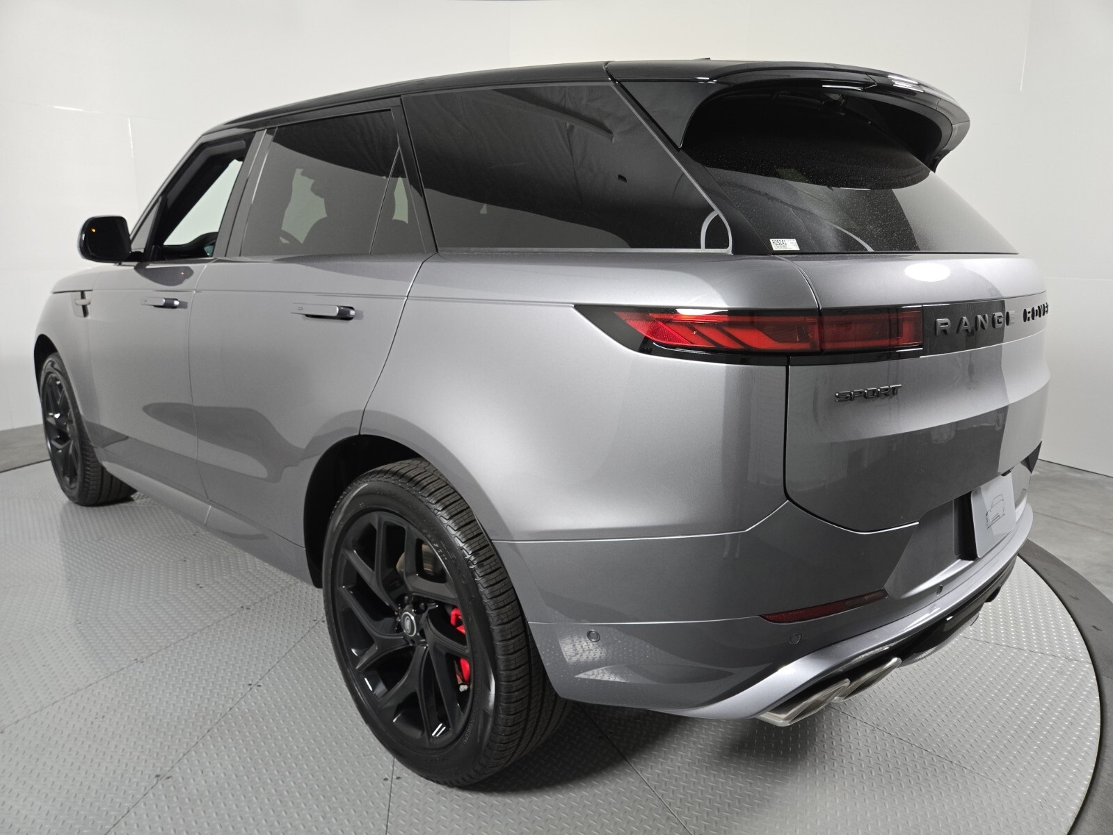 2025 Land Rover Range Rover Sport SE photo 13