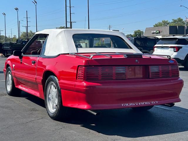 1992 Ford Mustang GT photo 12