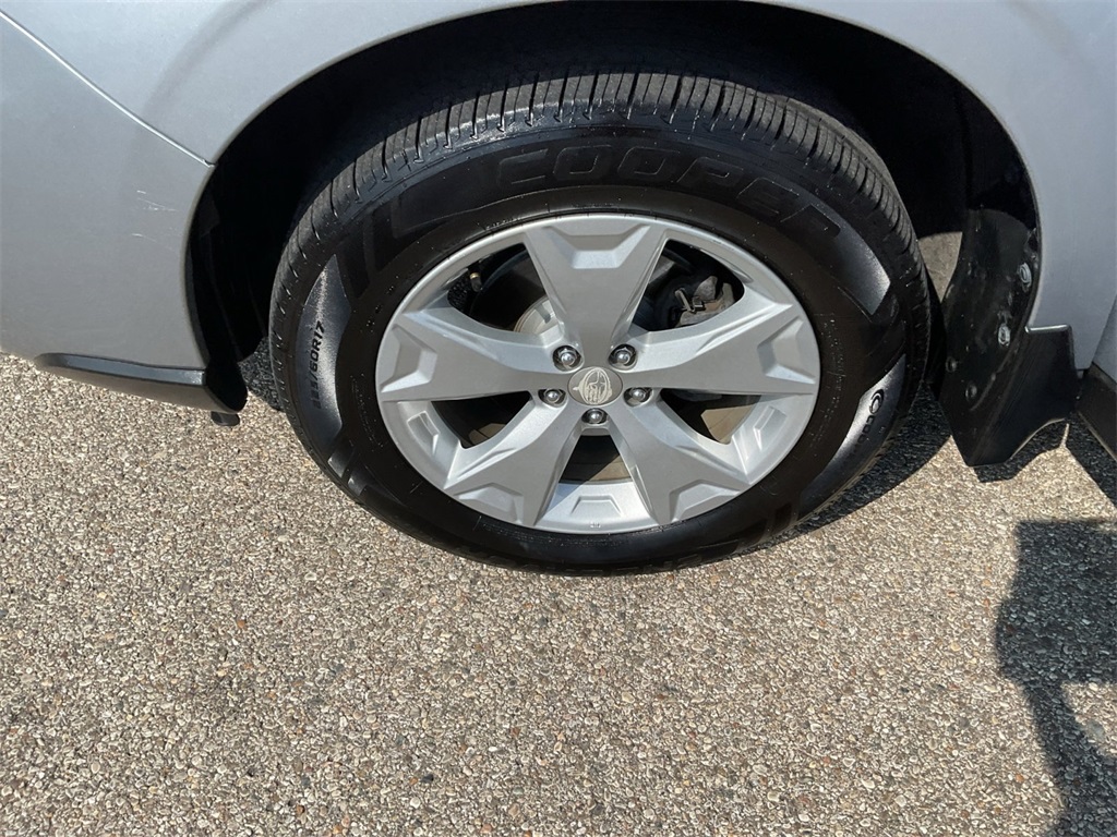 2016 Subaru Forester 2.5i Premium photo 19