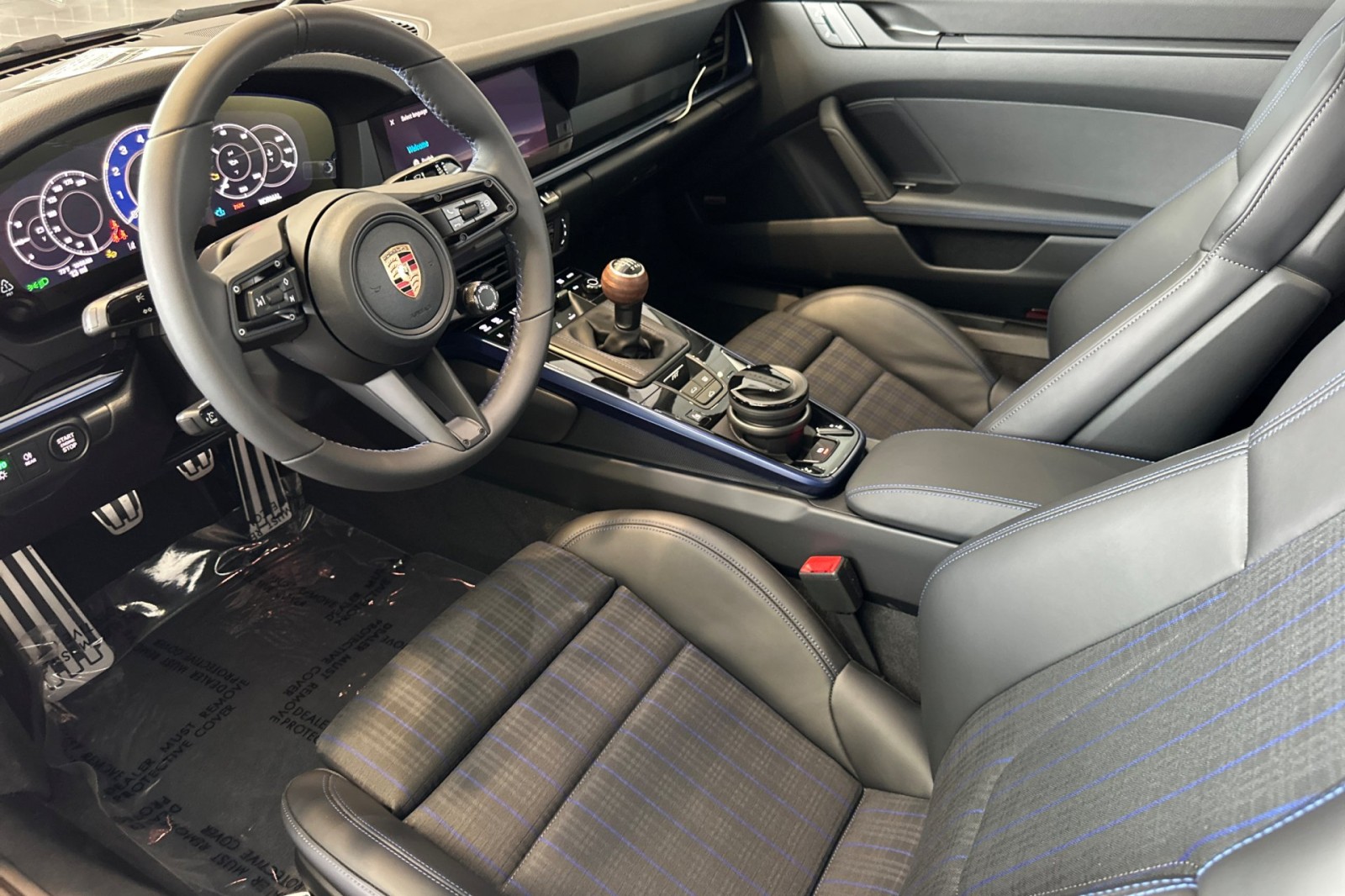 2026 Porsche 911 T photo 5