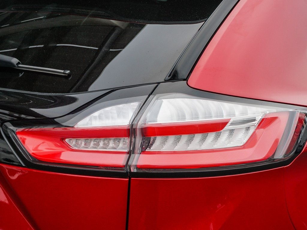 2022 Ford Edge ST photo 9