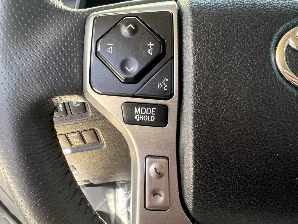 2021 Toyota 4Runner SR5 Premium photo 8