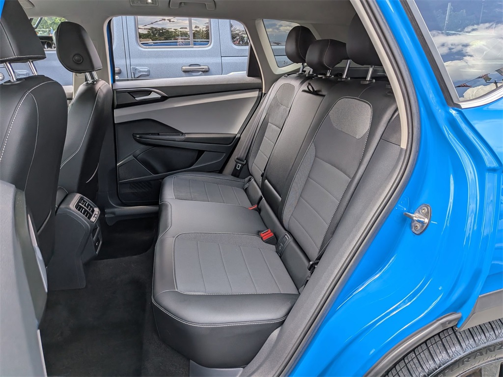 2023 Volkswagen Taos SE photo 22