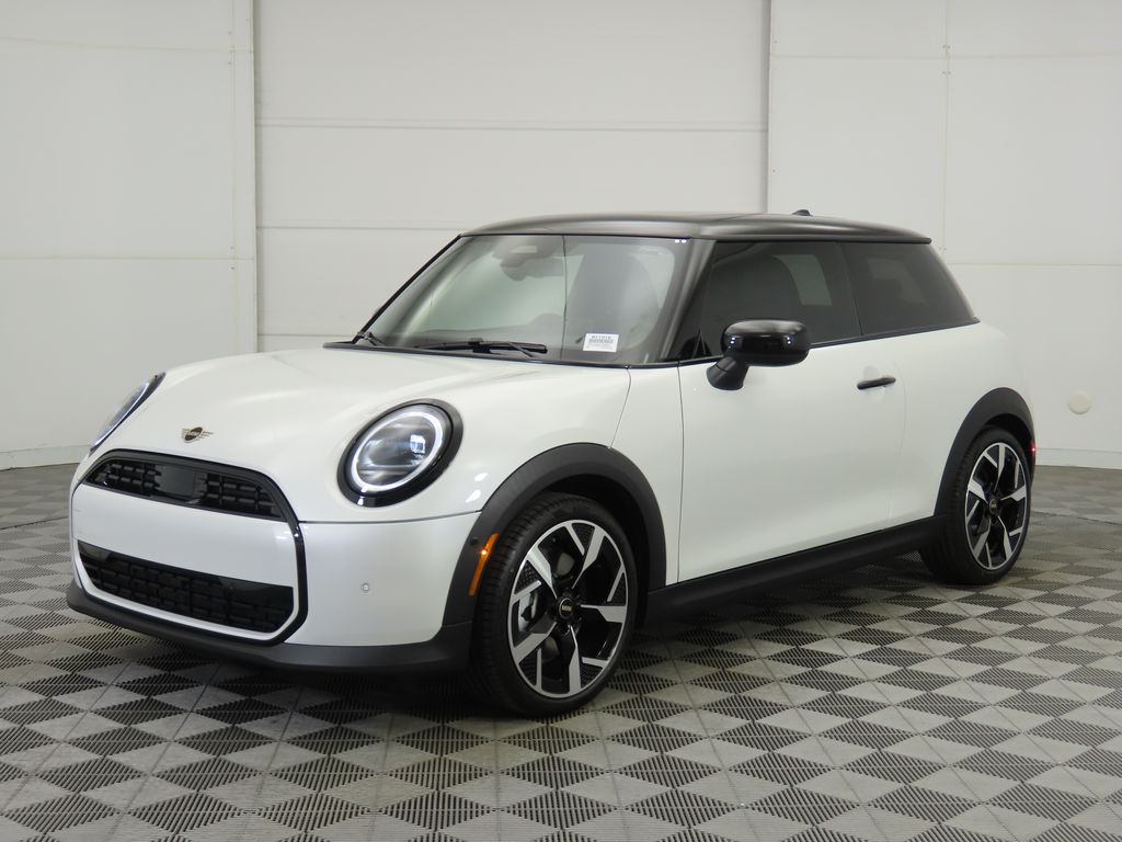 2026 MINI Hardtop 2 Door's photo