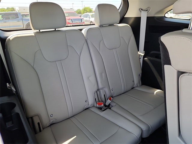 2025 Kia Sorento S photo 16