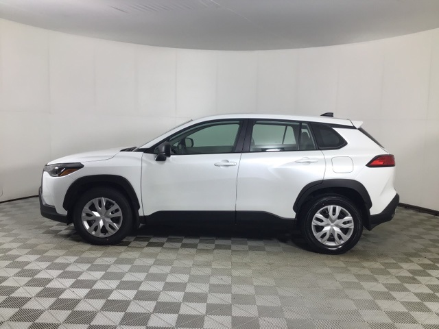 2023 Toyota Corolla Cross L photo 4