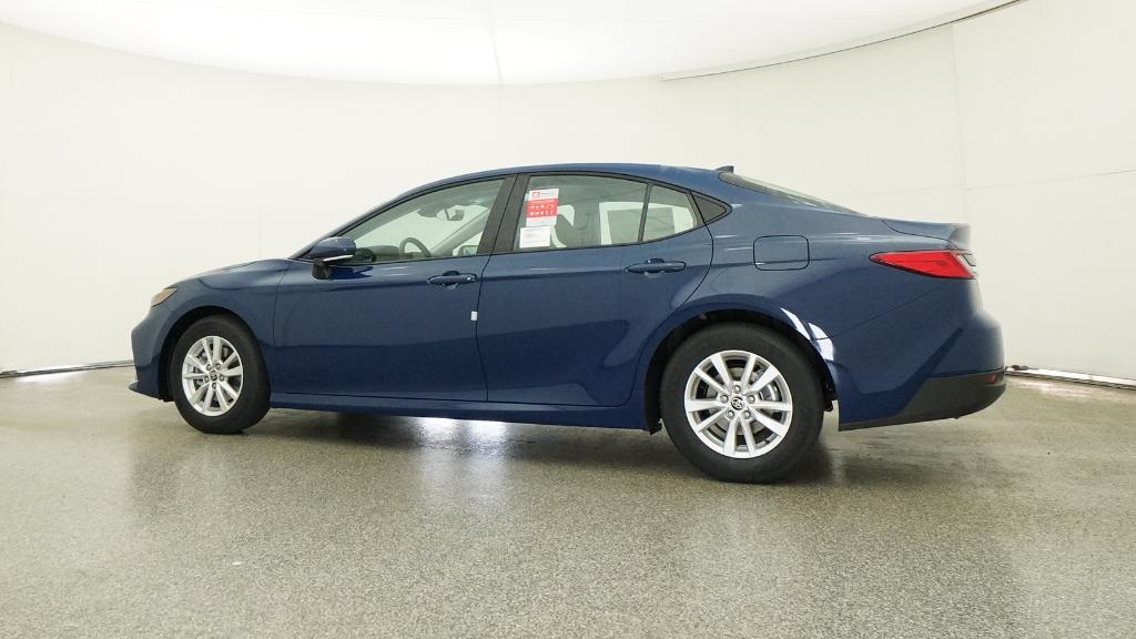 2026 Toyota Camry LE photo 12