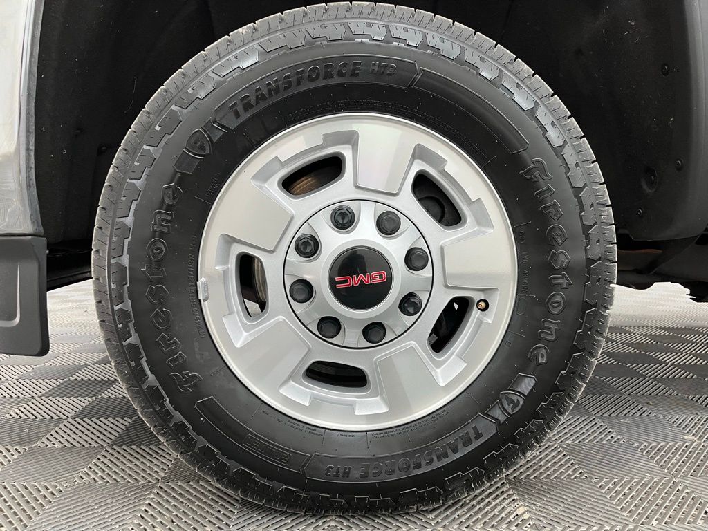 2016 Gmc Sierra SLE photo 12