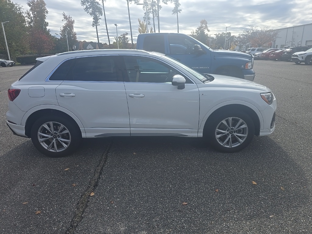 2022 Audi Q3 Premium S line photo 3