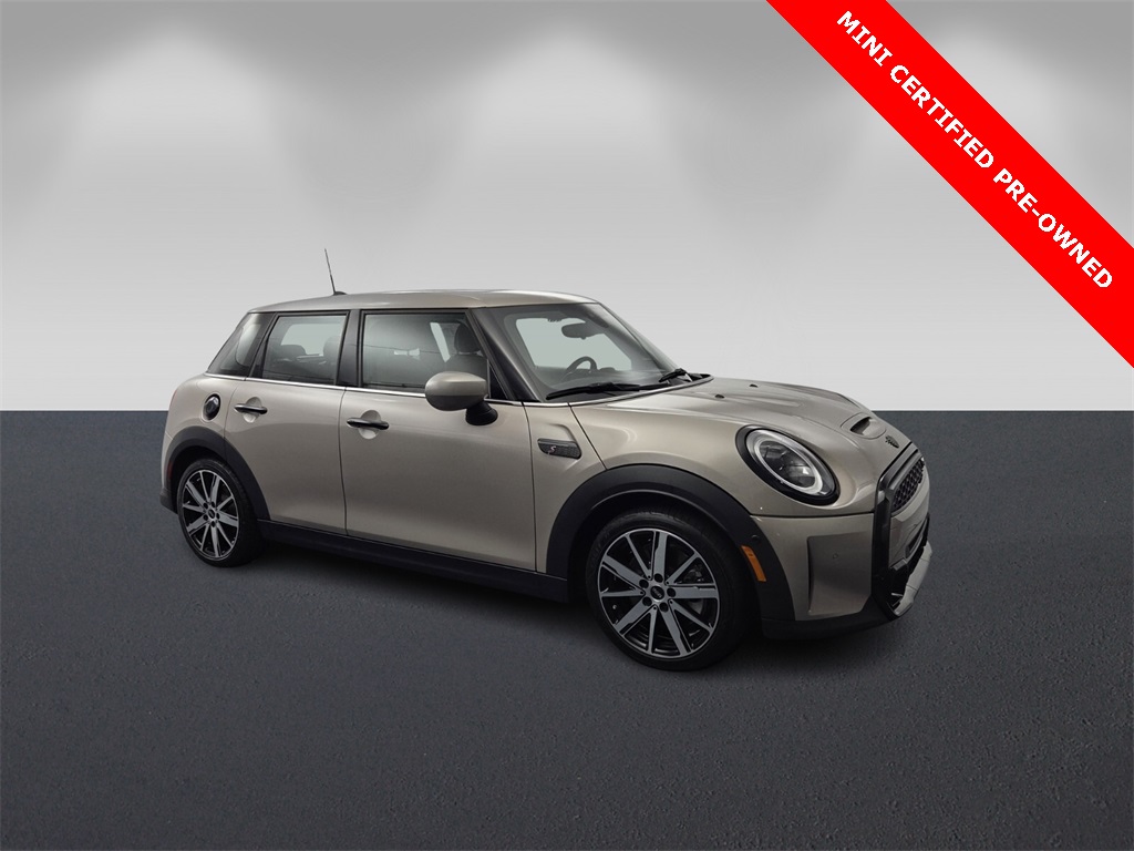 2024 MINI Hardtop 4 Door S's photo