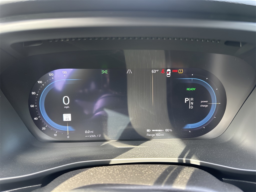 2023 Volvo C40 Recharge Ultimate photo 23