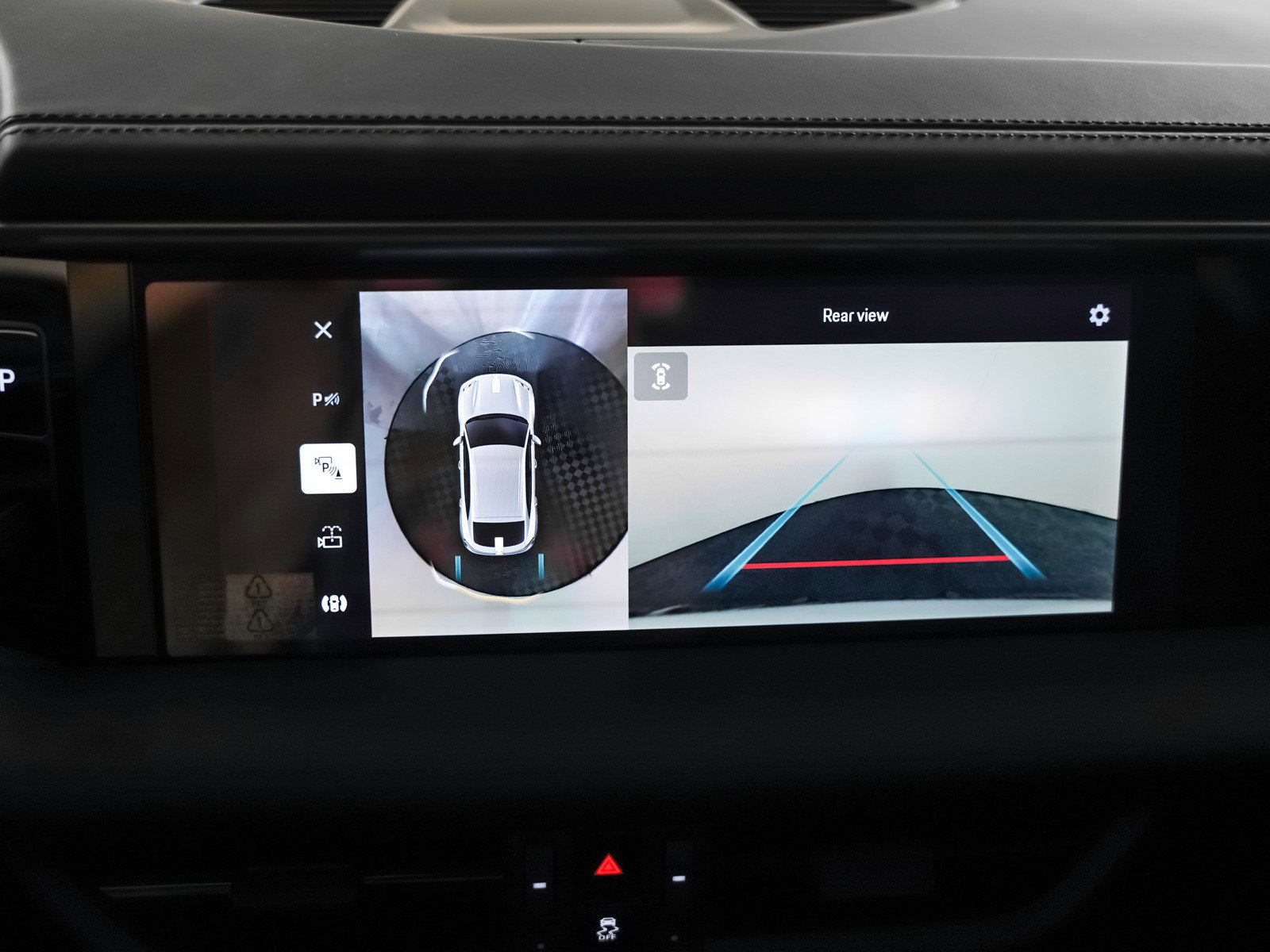 2025 Porsche Macan Electric photo 20