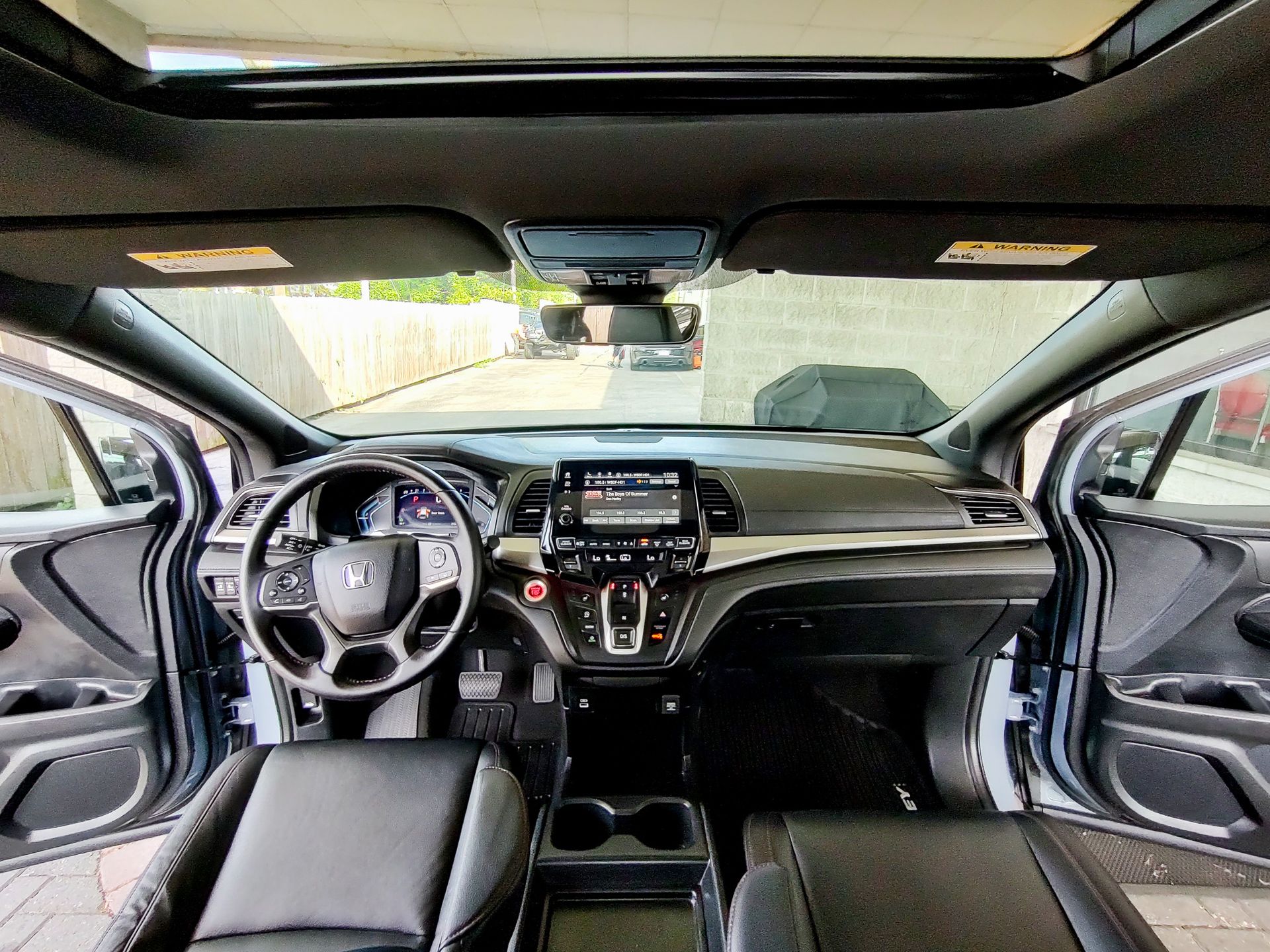 2024 Honda Odyssey Sport photo 2