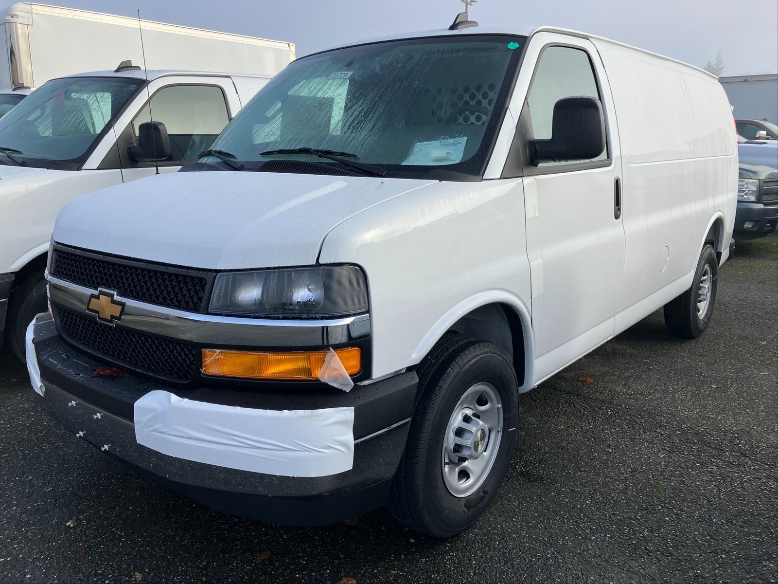 2025 Chevrolet Express Cargo Work Van's photo