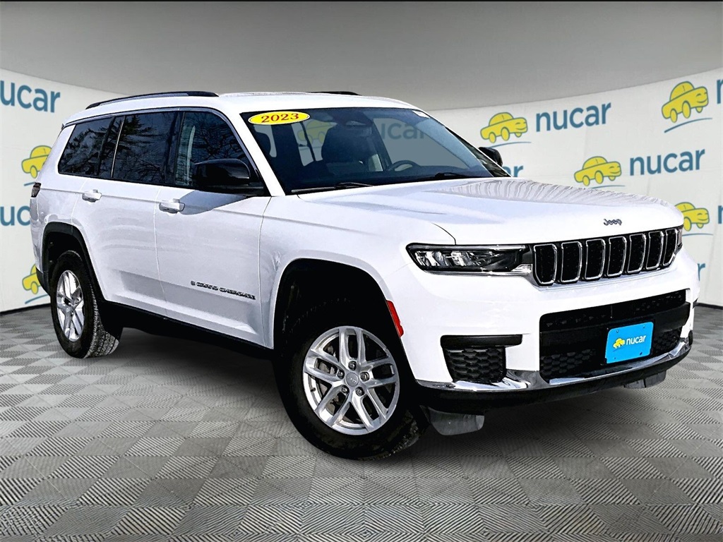 2023 Jeep Grand Cherokee L Laredo's photo