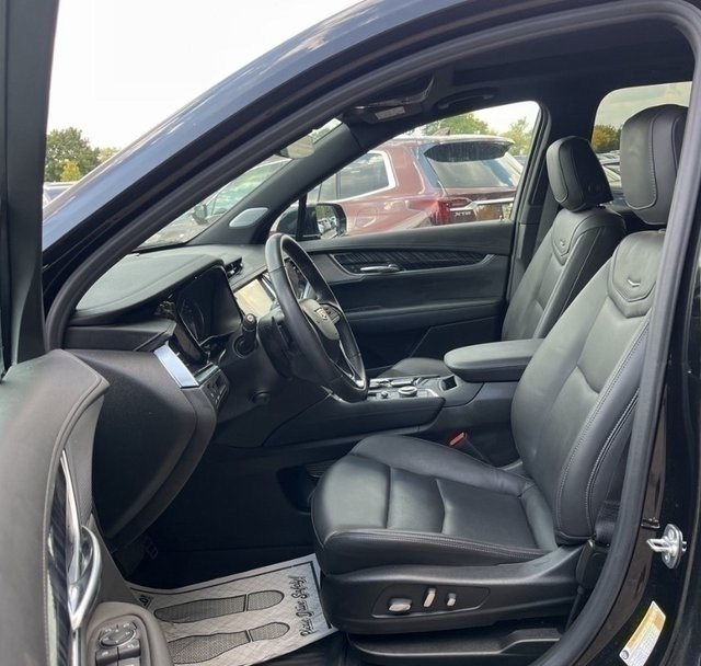 2024 Cadillac XT6 Premium Luxury photo 10