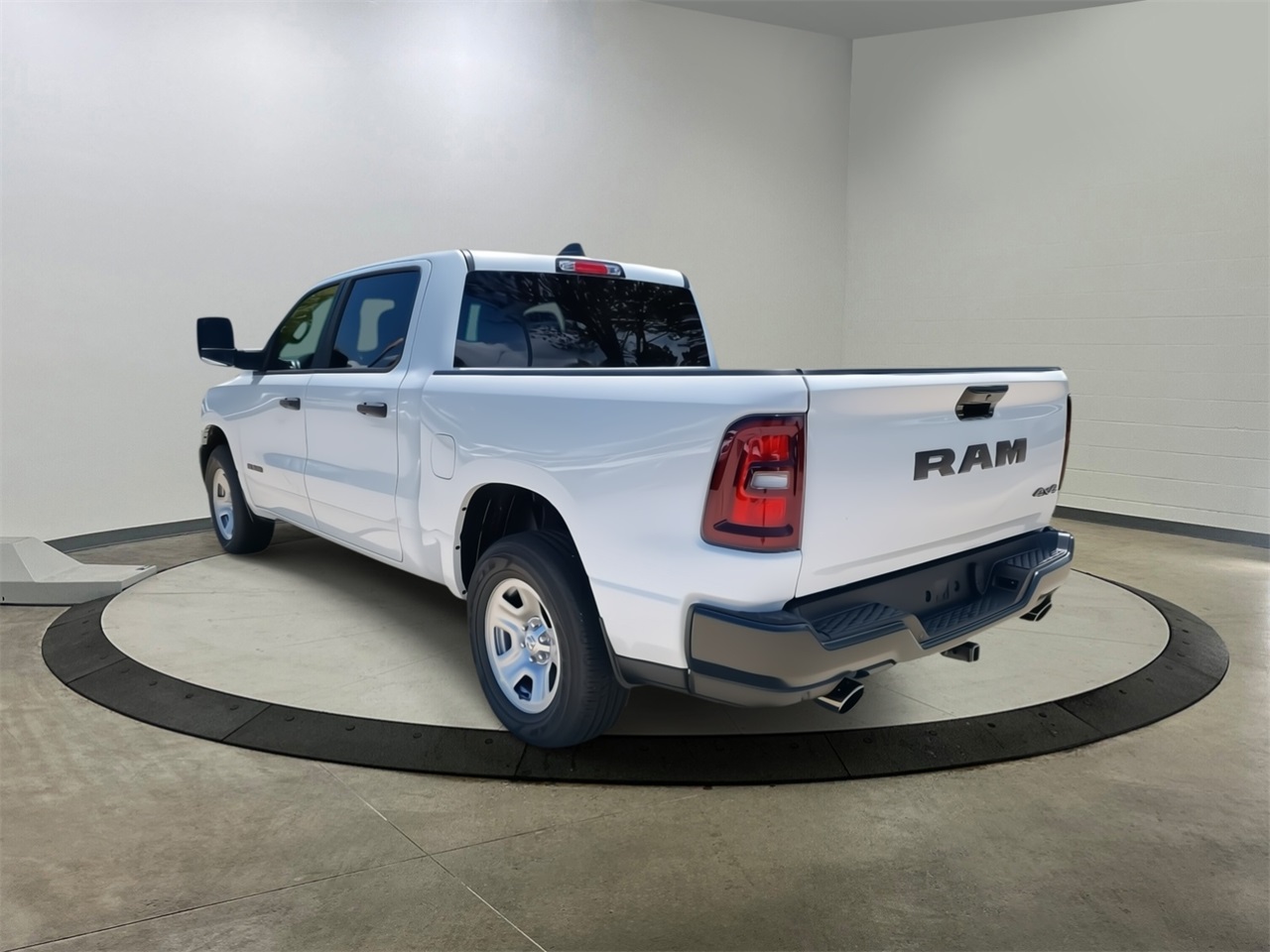 2025 Ram 1500 Tradesman photo 6