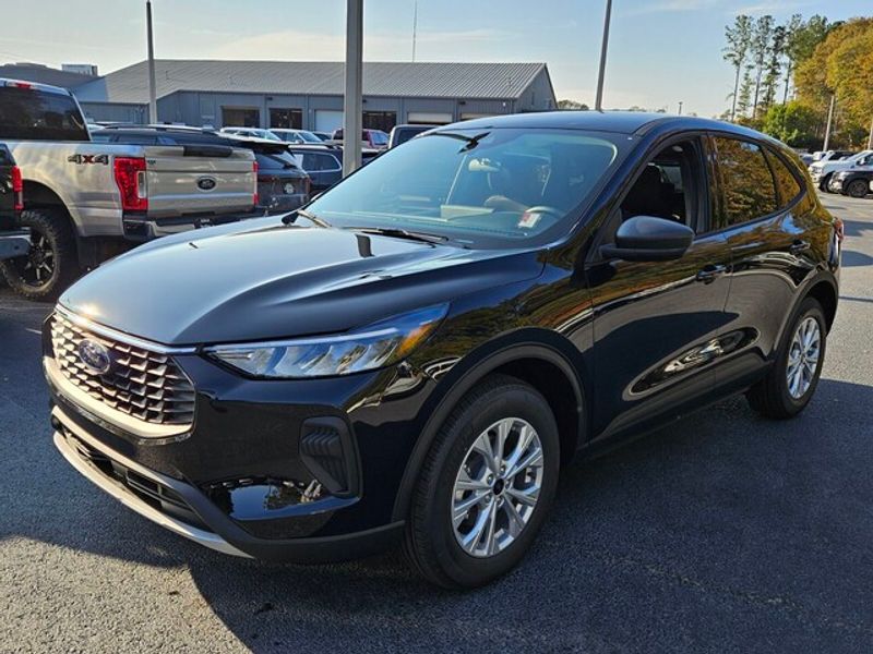 2026 Ford Escape Active photo 3