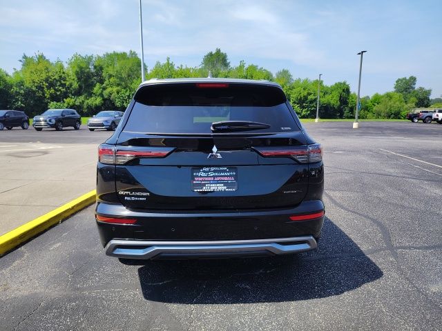 2025 Mitsubishi Outlander SEL GT photo 4